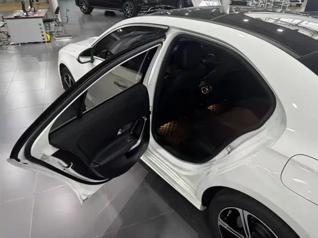 Mercedes-Benz A-Class — Фото автомобиля 22