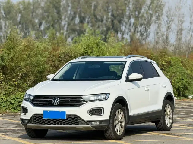 Фотография автомобиля — Volkswagen T-Roc