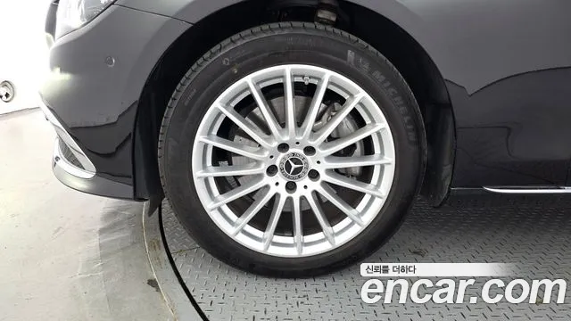 Mercedes-Benz E-Class W213 — Фото автомобиля 5