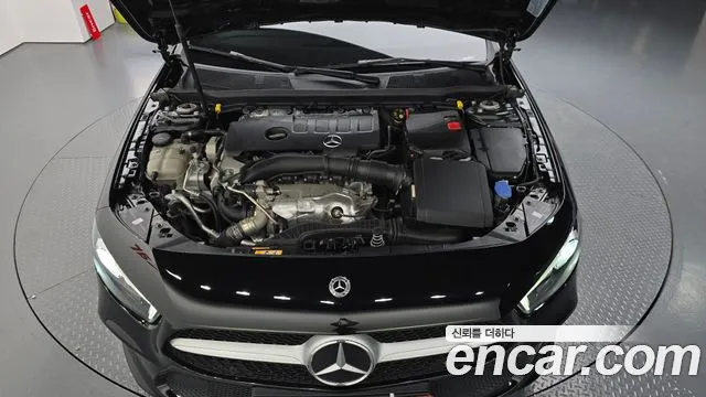 Mercedes-Benz A-Class — Фото автомобиля 2