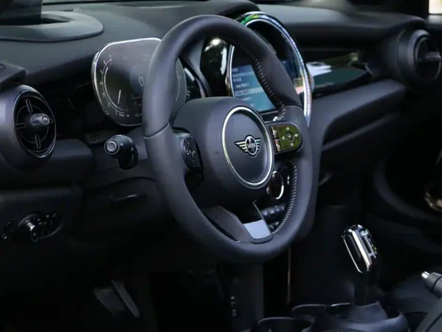MINI Hatch — Фото автомобиля 14