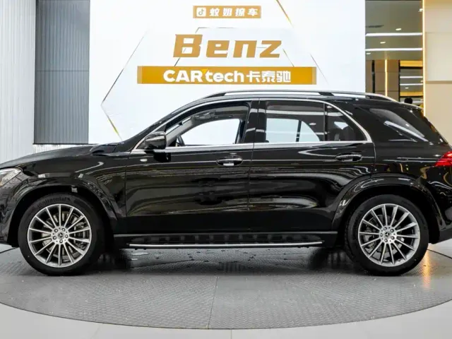 Mercedes-Benz GLE-Class — Фото автомобиля 3