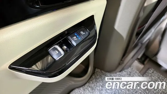 Kia Canival Carnival 4 поколение Бензин 7 мест Hi-Limousine — Фото автомобиля 18