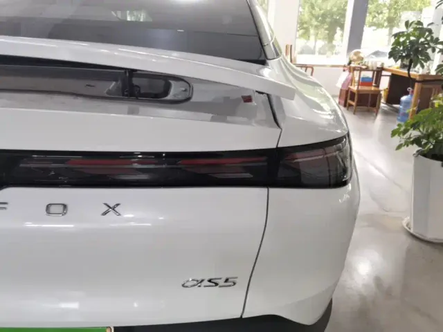 Arcfox Alpha S5 — Фото автомобиля 7