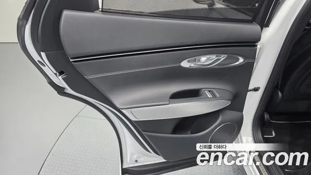 Genesis GV70 2.2 Дизель 2WD — Фото автомобиля 25