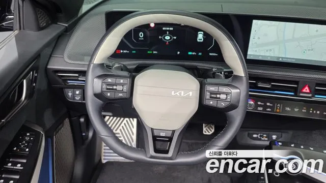 Kia EV6 — Фото автомобиля 12