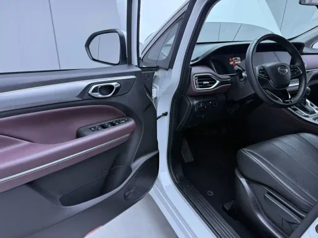 GAC Trumpchi M6 — Фото автомобиля 8