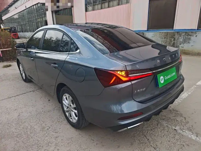 Roewe i5 — Фото автомобиля 4
