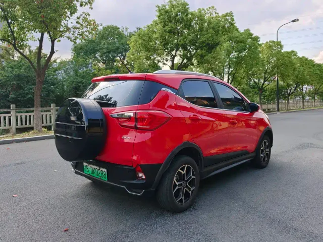 BYD Yuan Pro — Фото автомобиля 5