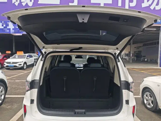 Geely Jiaji — Фото автомобиля 18