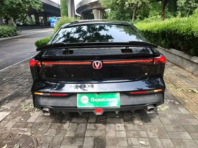 Changan UNI-V — Фото автомобиля 5