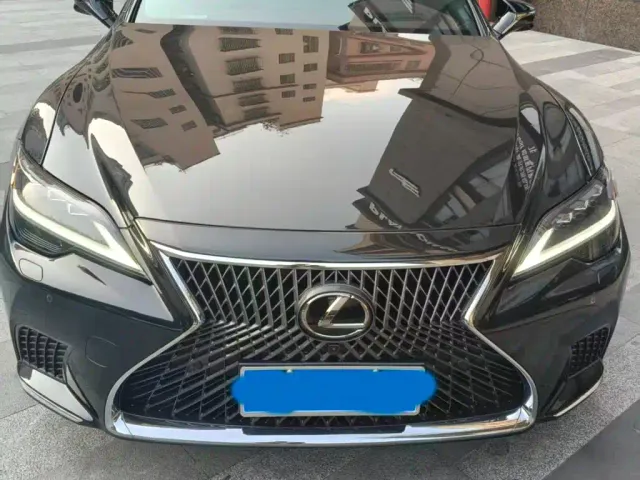 Lexus LS — Фото автомобиля 5