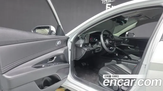 Hyundai AVANTE Smart — Фото автомобиля 10