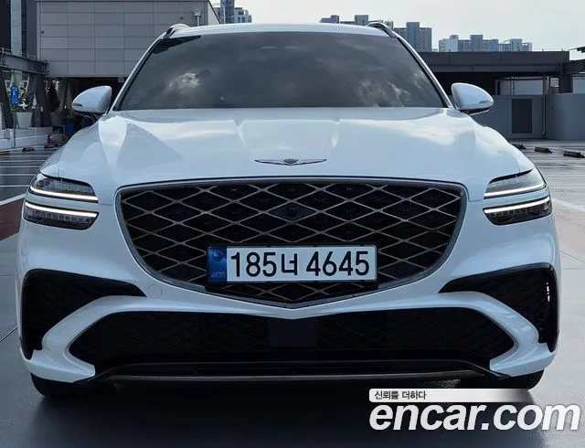 Genesis GV70 — Фото автомобиля 3