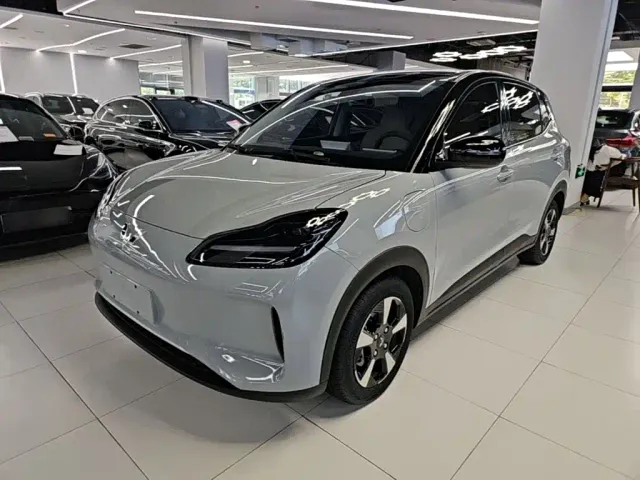 Фотография автомобиля — Wuling Binguo PLUS