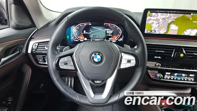 BMW 5-Series 5 серия (G30) 530i xDrive Luxury — Фото автомобиля 9