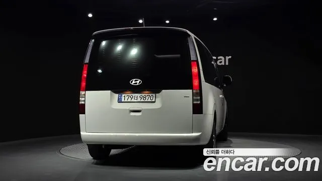 Hyundai Staria Staria 4WD Tourer 9 мест — Фото автомобиля 4