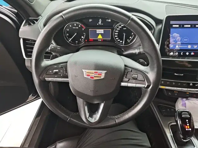 Cadillac CT5 — Фото автомобиля 10
