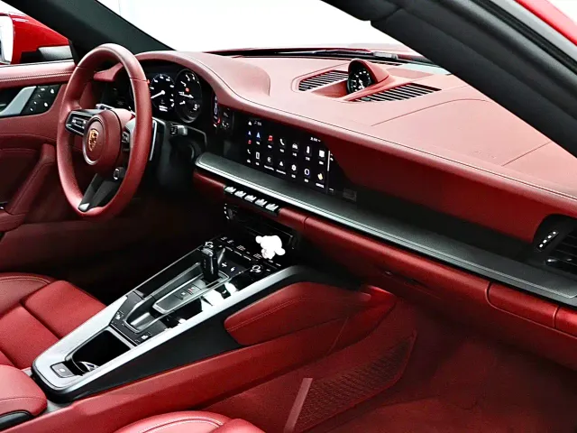 Porsche 911 — Фото автомобиля 12