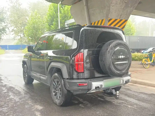 BYD FangChengBao Leopard 5 — Фото автомобиля 11