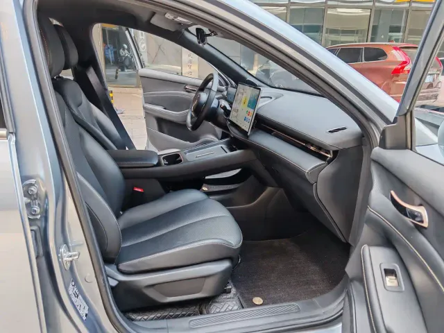 Baojun Yunhai — Фото автомобиля 8
