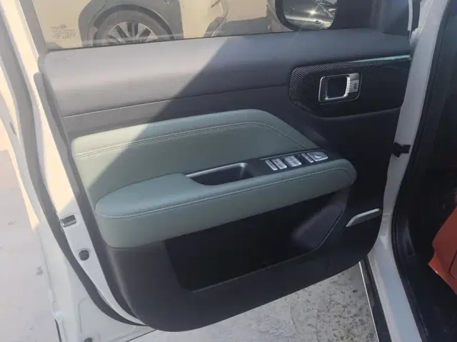 Baojun Yep Plus — Фото автомобиля 7