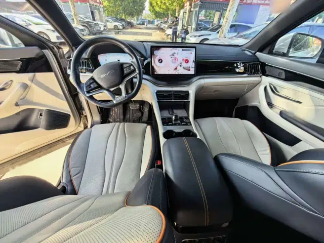 BYD Song PLUS — Фото автомобиля 13