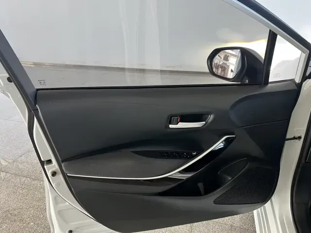 Toyota Corolla — Фото автомобиля 9