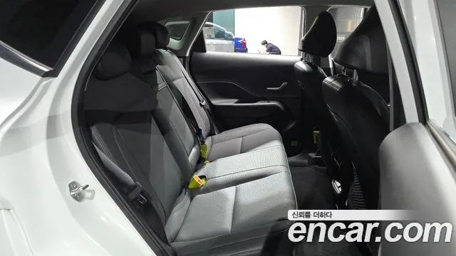 Hyundai Kona SX2 — Фото автомобиля 17
