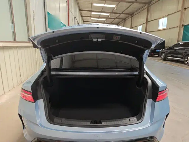 BYD Seal — Фото автомобиля 18