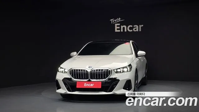 BMW 5-Series — Фото автомобиля 3