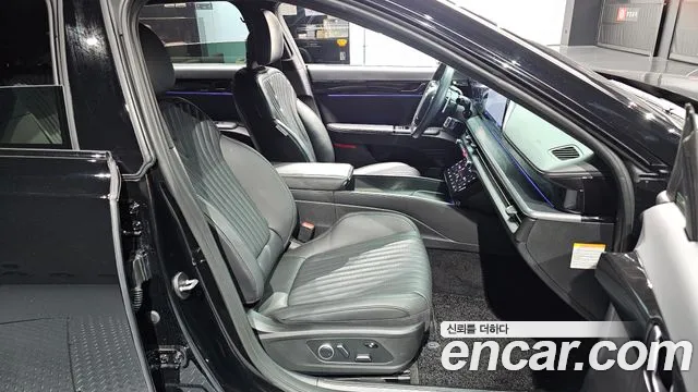 Hyundai Grandeur GN7 — Фото автомобиля 16