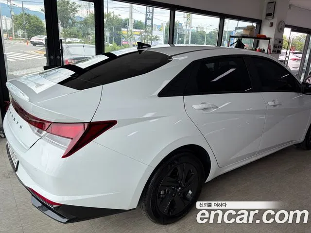 Hyundai AVANTE Modern — Фото автомобиля 4