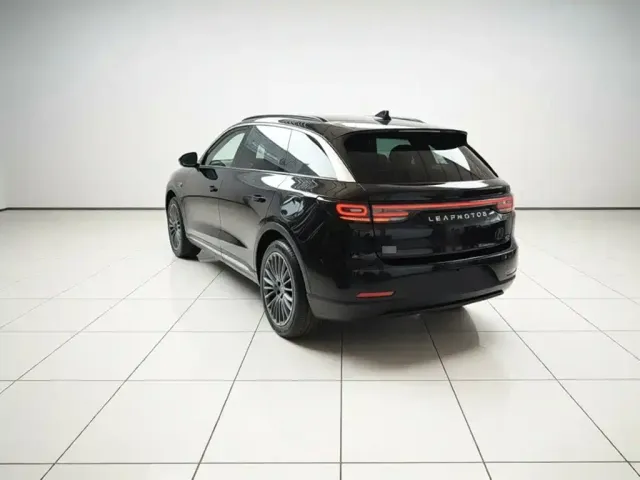 Leapmotor Leapmotor C11 2024 Extended Range 300 Premium Edition — Фото автомобиля 4