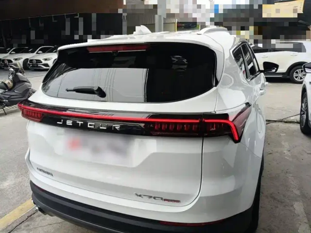 Jetour X70 Plus — Фото автомобиля 5