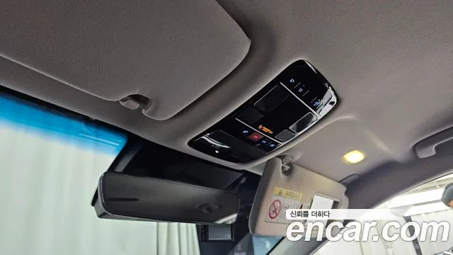 Hyundai Grandeur GN7 — Фото автомобиля 28