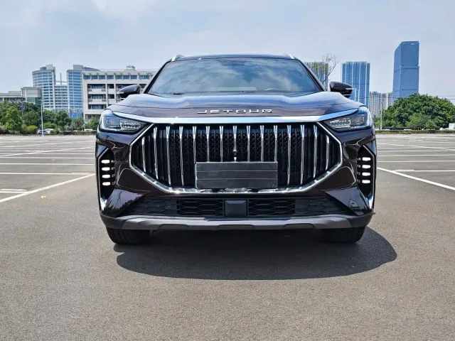 Jetour X70 Plus — Фото автомобиля 2