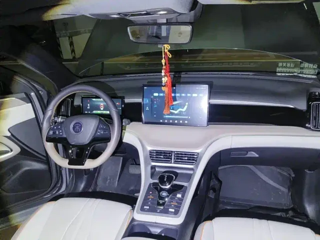 BYD Song Pro — Фото автомобиля 12