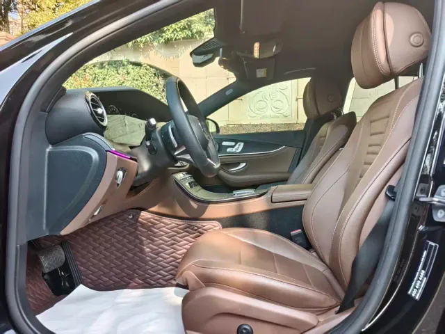 Mercedes-Benz E-Class — Фото автомобиля 7