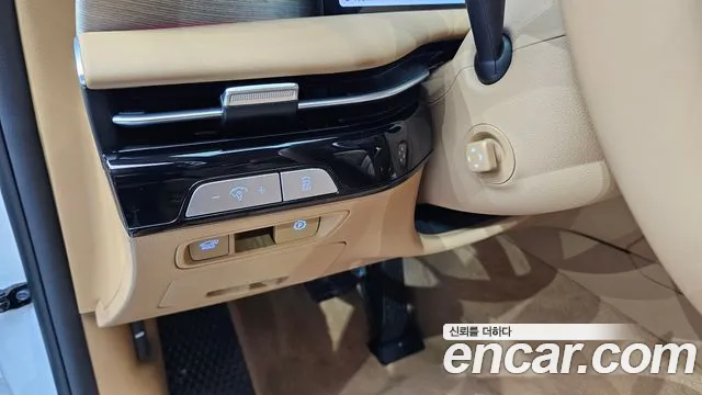 Genesis G80 Бензин 2.5 турбо AWD — Фото автомобиля 18