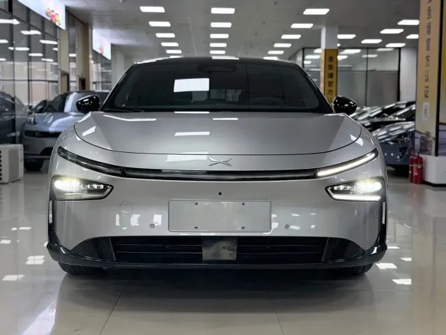 Xpeng P7+ — Фото автомобиля 2