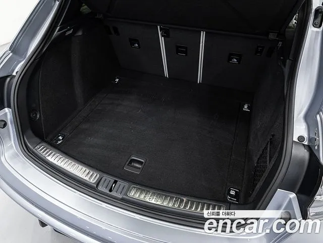 Porsche Macan — Фото автомобиля 14
