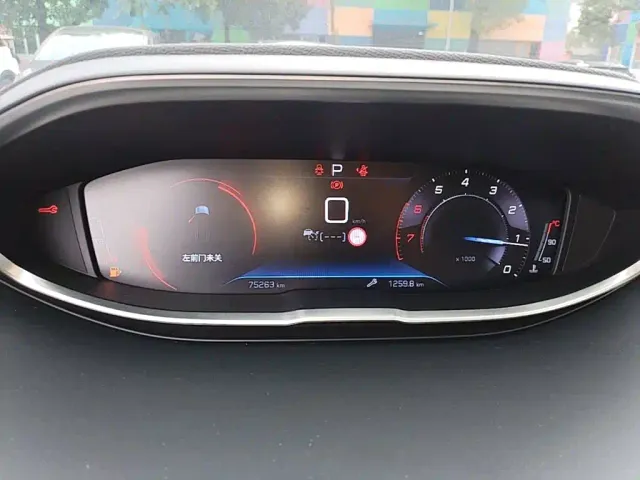 Peugeot 5008 — Фото автомобиля 11