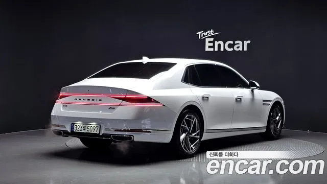Genesis G90 Бензин 3.5 турбо AWD — Фото автомобиля 2