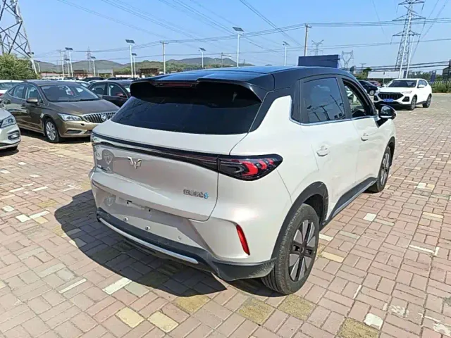Wuling Bingo S — Фото автомобиля 6