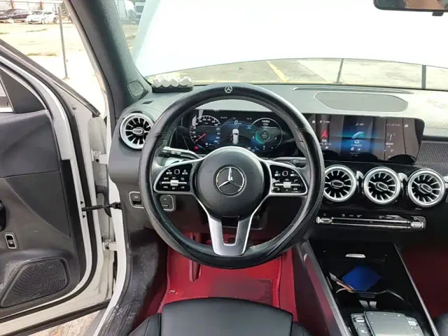Mercedes-Benz GLB-Class — Фото автомобиля 10
