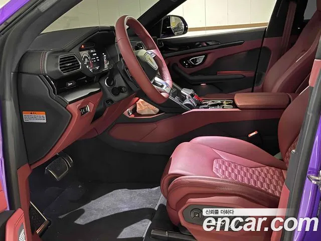 Lamborghini Urus — Фото автомобиля 12