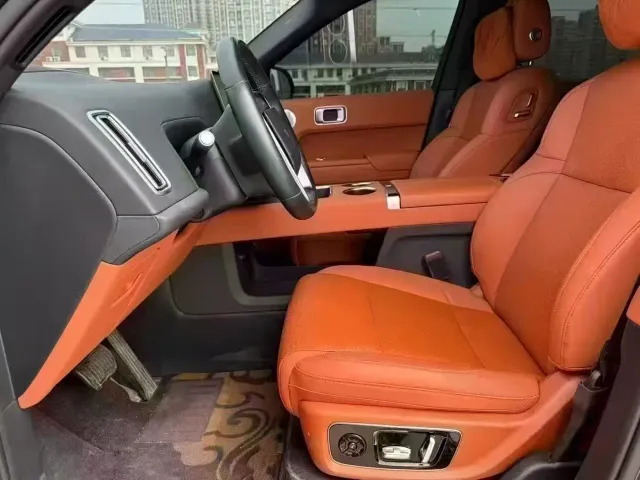 Li Auto L9 — Фото автомобиля 4