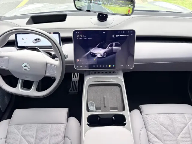 Nio ET5 Touring — Фото автомобиля 9