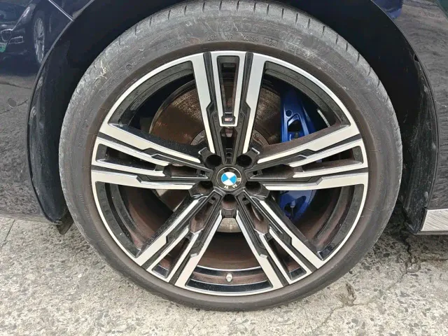 BMW 7 Series — Фото автомобиля 15